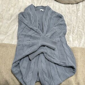 BLUE KNIT CARDIGAN